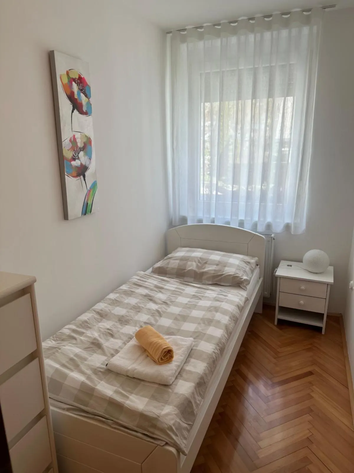 Spalnica z enojno posteljo